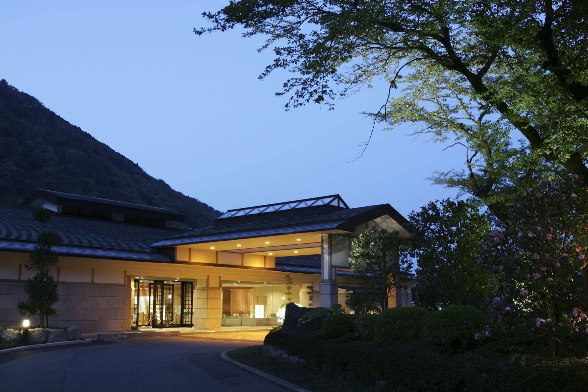 Hotel Hatsuhana Hakone Exterior foto